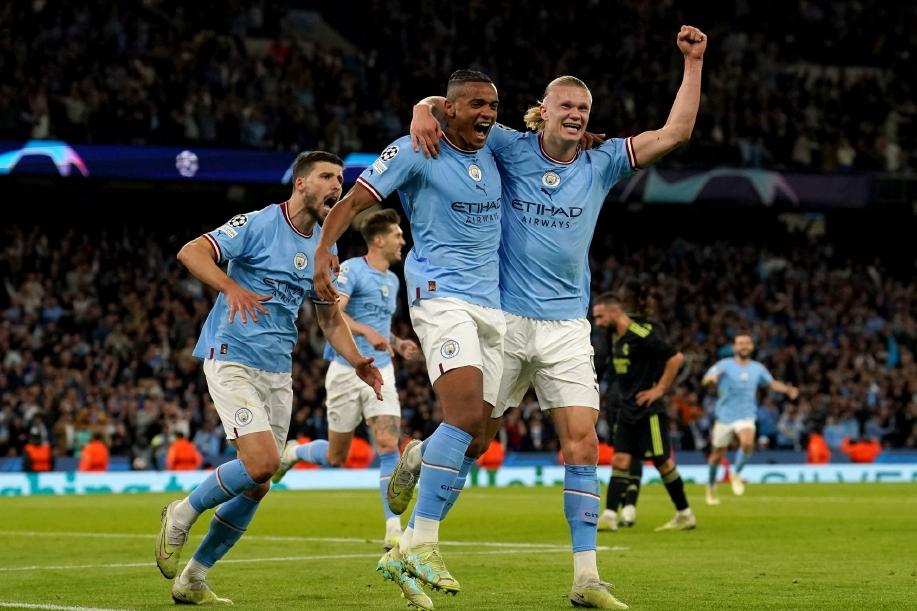 欧冠决赛是打一场还是两场,欧冠经典回顾伊斯坦布尔之夜