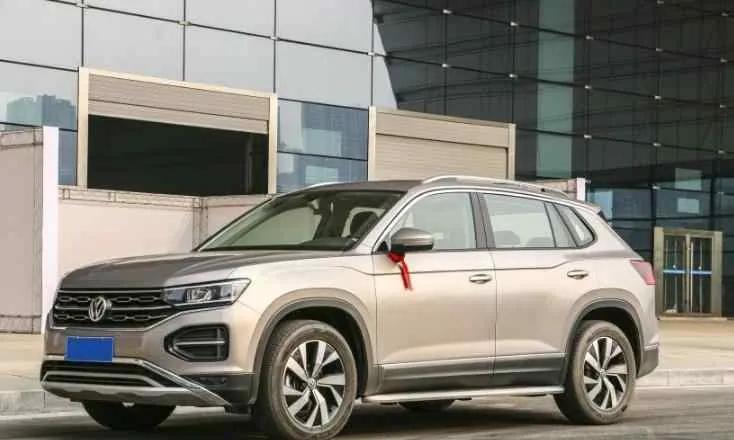 汽车玻璃水正确添加方法,汽车添加玻璃水标志