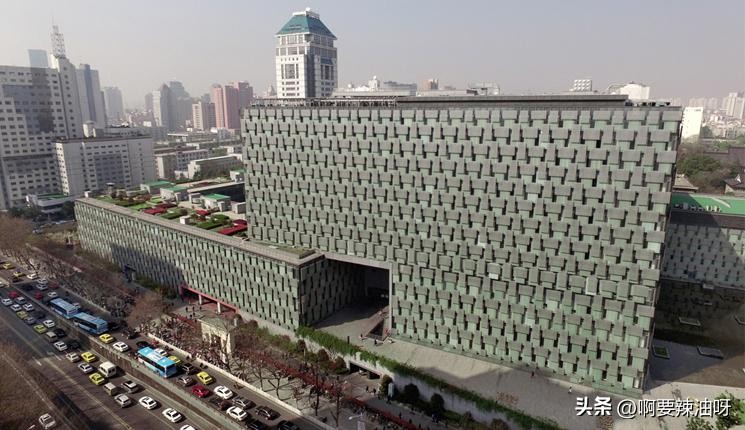 南京明基医院鼓楼医院哪个好,南京鼓楼医院马林广场