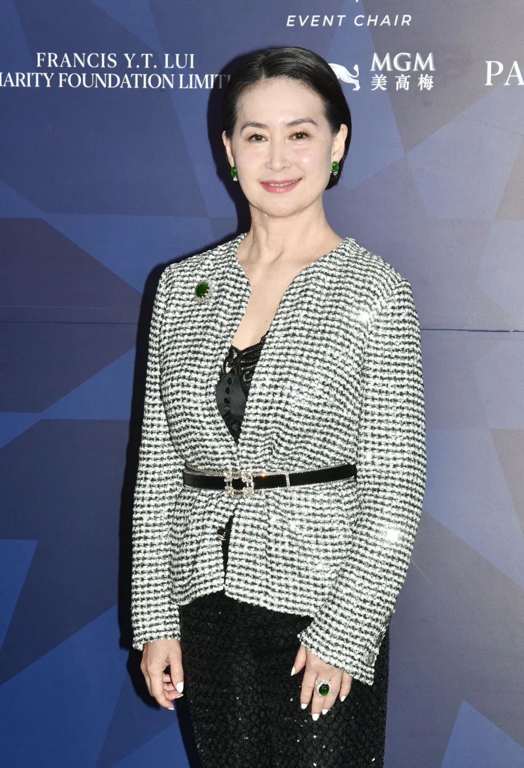 郭晶晶张曼玉合影,郭晶晶巩俐同框穿搭