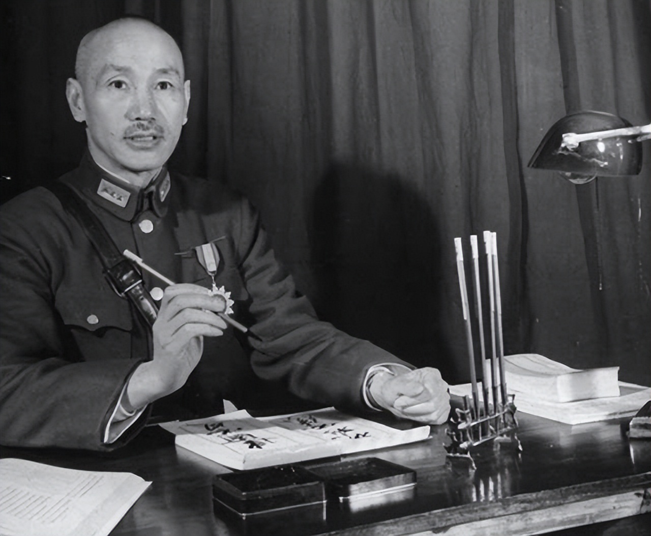 抗日名将杨虎城将军,杨虎城遗孀逝世