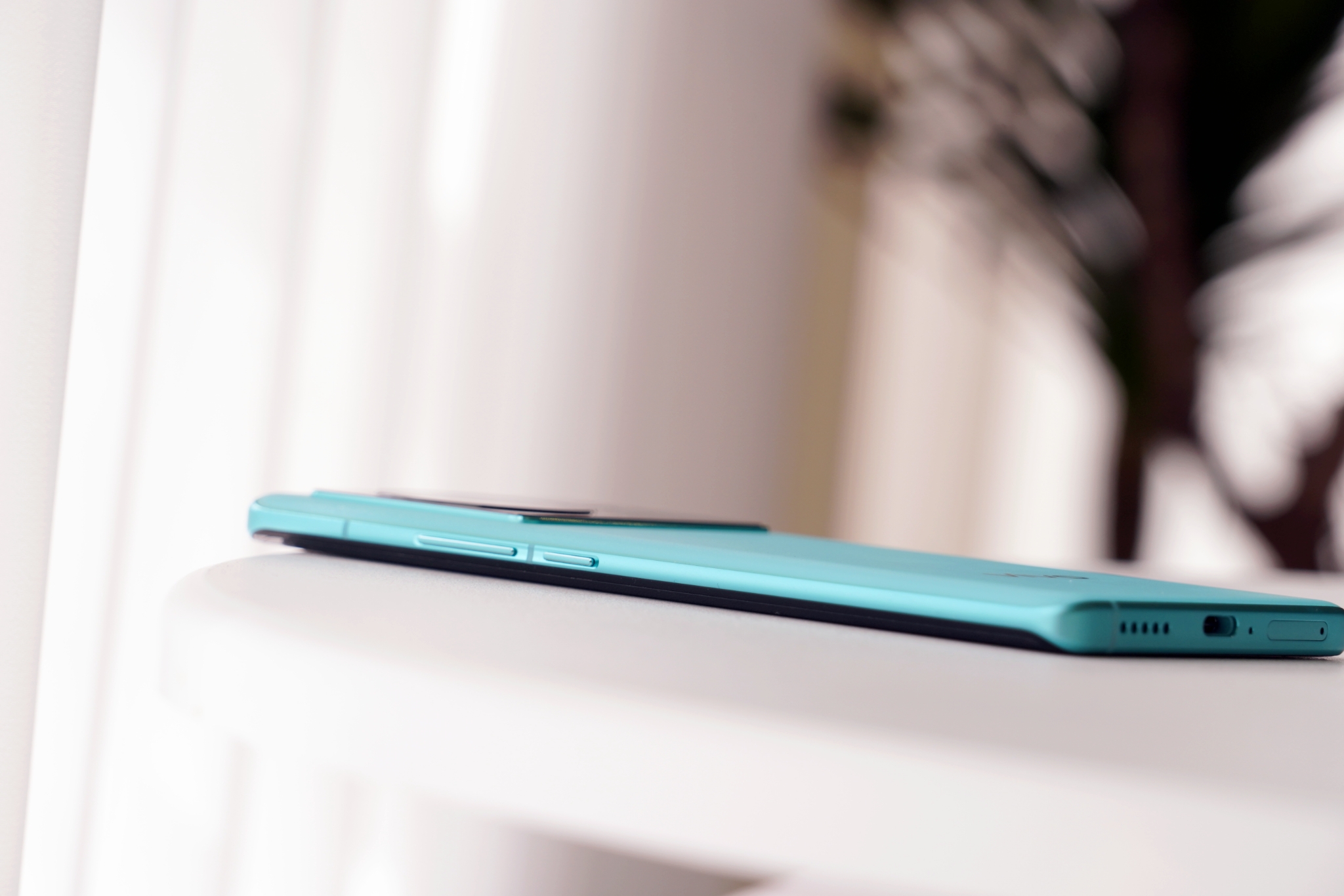 vivox80pro天玑9000吃鸡画质,vivox80pro旅程版抗摔测试