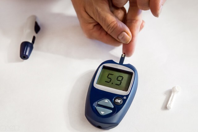 血液粘稠会引起心血管病,血液粘稠怎么调理心血管医生揭秘