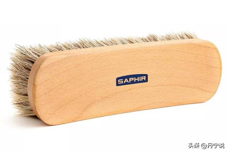 皮鞋护理鞋油带刷子,皮鞋护理膏和鞋油