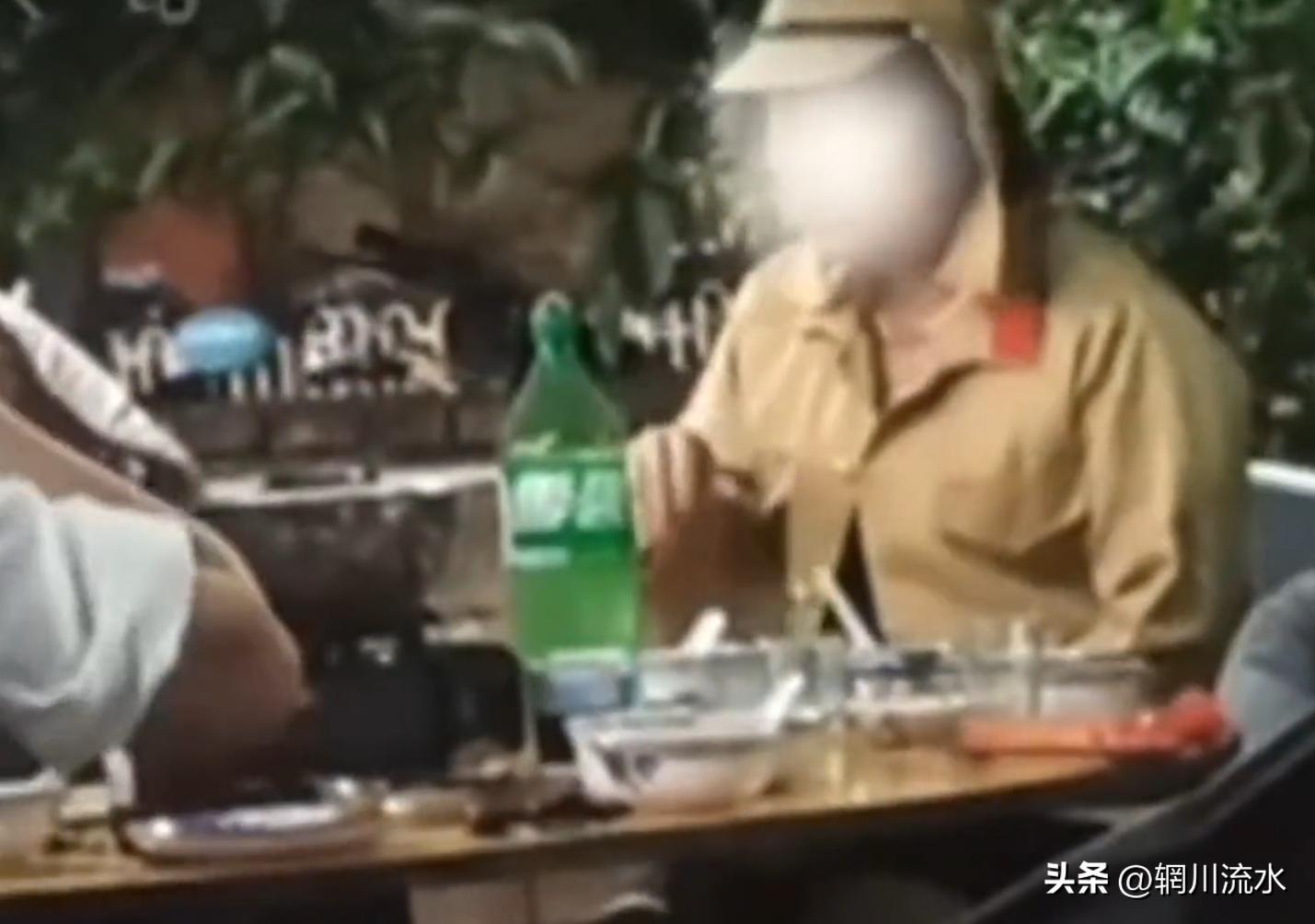 无视历史和民族感情，女子穿仿制日军服嬉闹被行拘