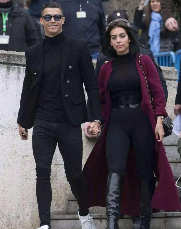 心疼c罗的几个瞬间,心疼c罗的网友