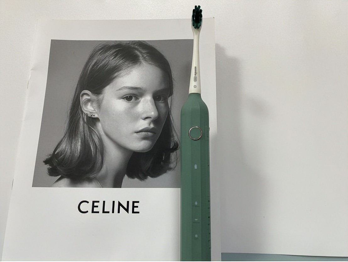 电动牙刷测评飞利浦6730,电动牙刷测评200元以下