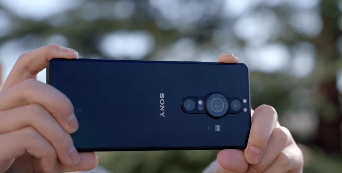 索尼“心比天高”，12GB+512GB保持在8999价位，买得起的人很少