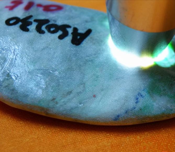 翡翠是老坑的好还是新坑的好,翡翠有哪些坑你都知道吗