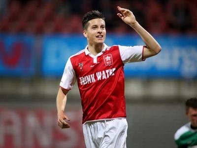 周日006比赛直播,周四006世预赛阿根廷vs厄瓜多尔