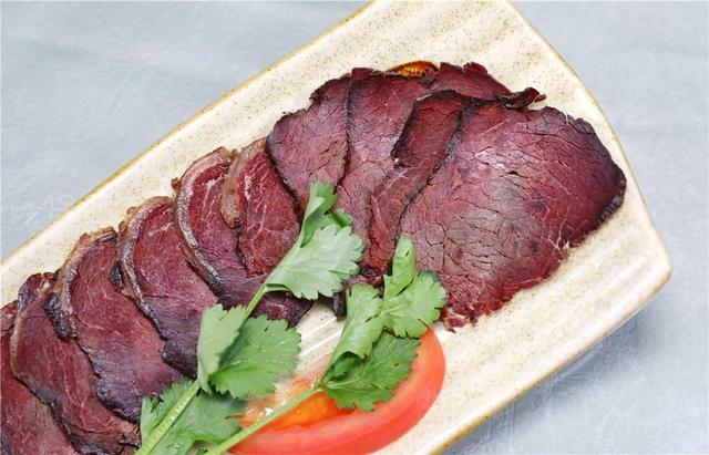 马肉为什么不像牛羊肉一样,马肉好吃为什么不常见