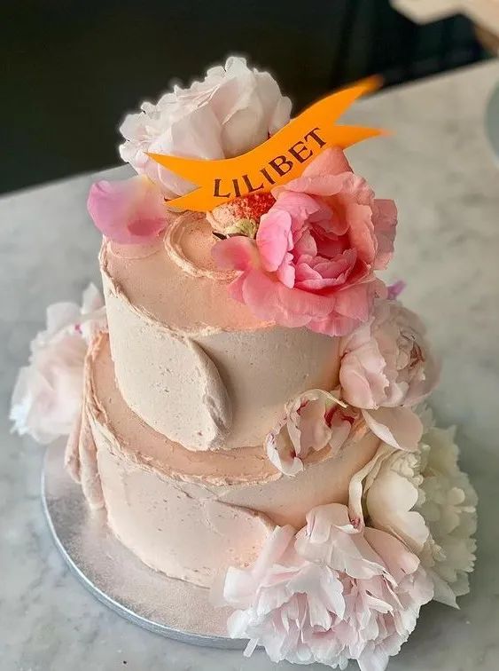 威廉哈里梅根生孩子了吗,威廉哈里梅根生日