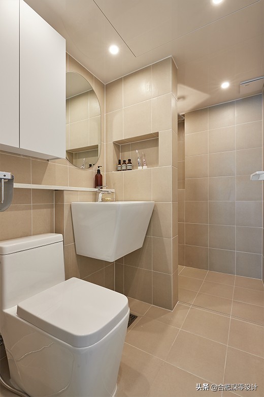 韩国夫妻坚持断舍离，客厅不要电视机设格子柜，124㎡更加清爽