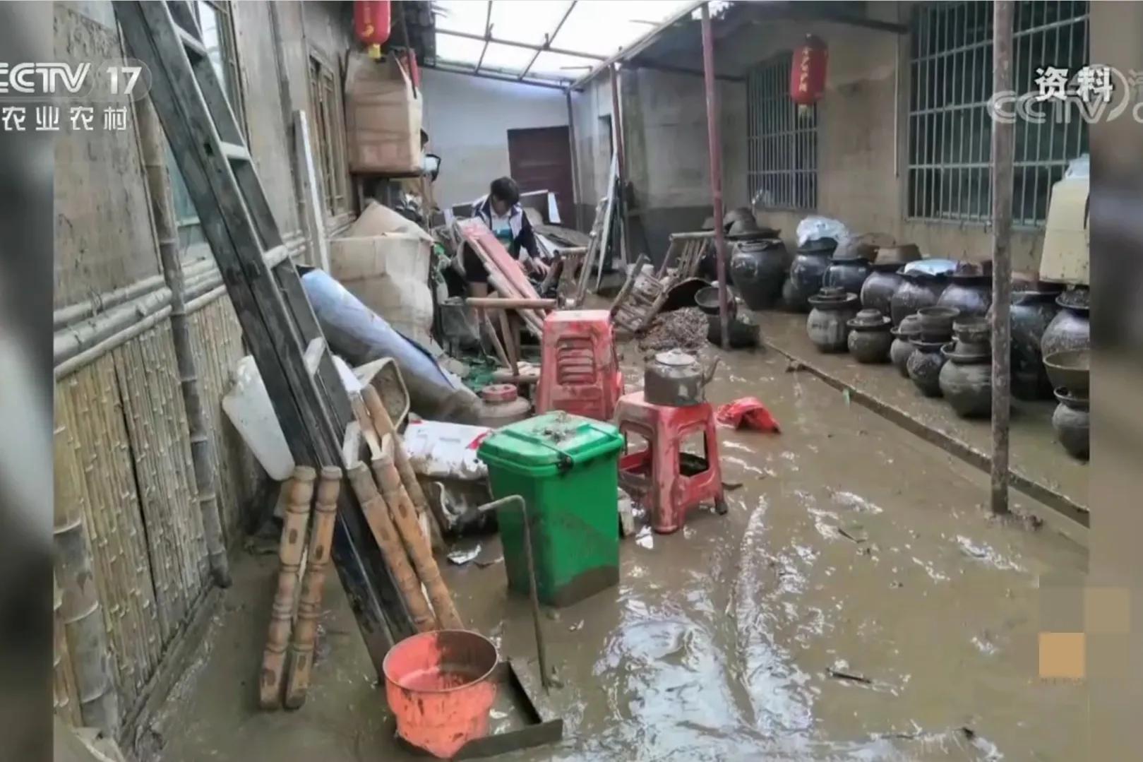 湖南女子投资180万开农庄日入2位数,如今靠柴火鸡年销售额1000万