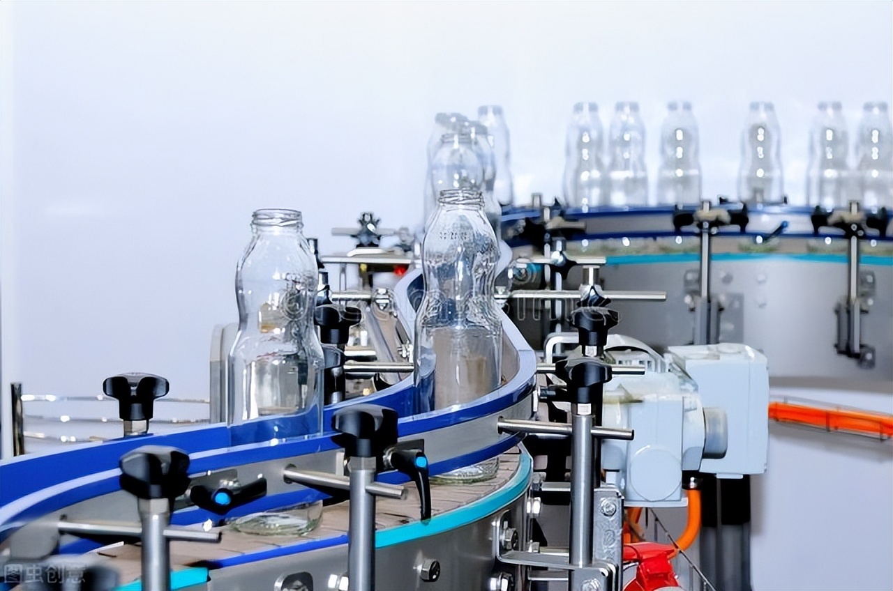 农夫山泉瓶装水的发展历程,农夫山泉高端水现状