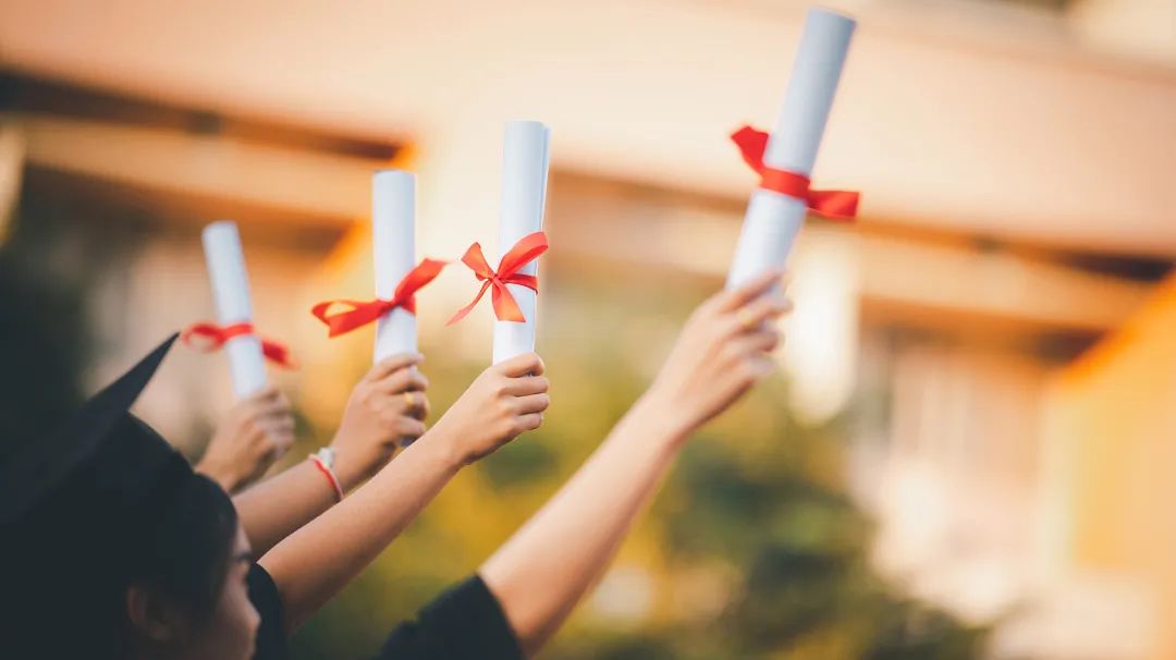 内卷时代普通人还有出路吗,内卷毕业后找的工作