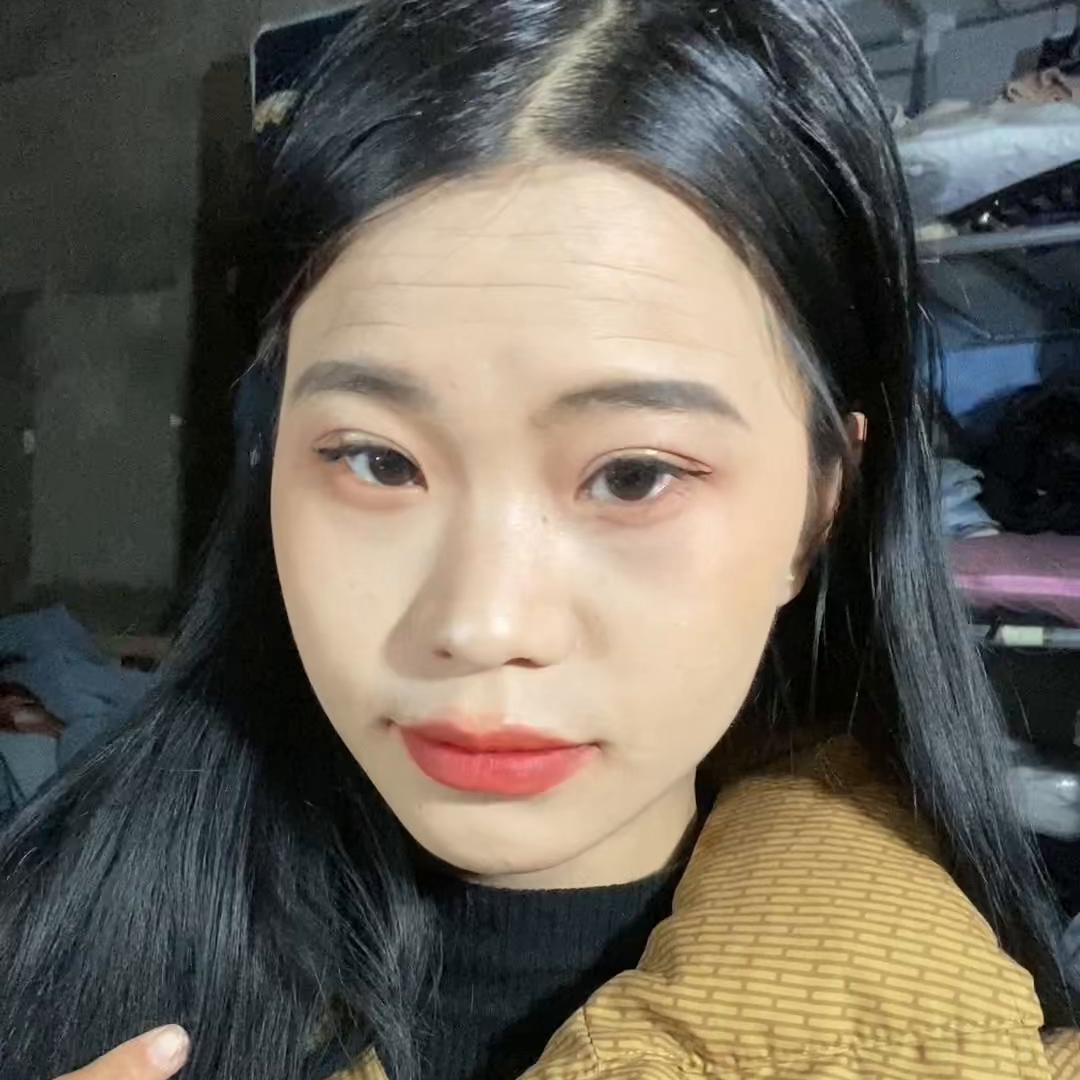 自学化妆文案发圈的句子,文案化妆教程