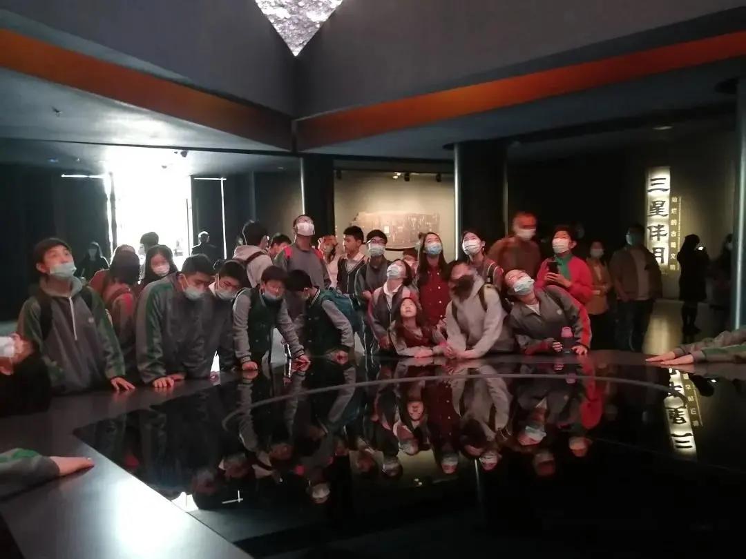 步履铿锵，行稳致远！青苗的2021年，精彩动人