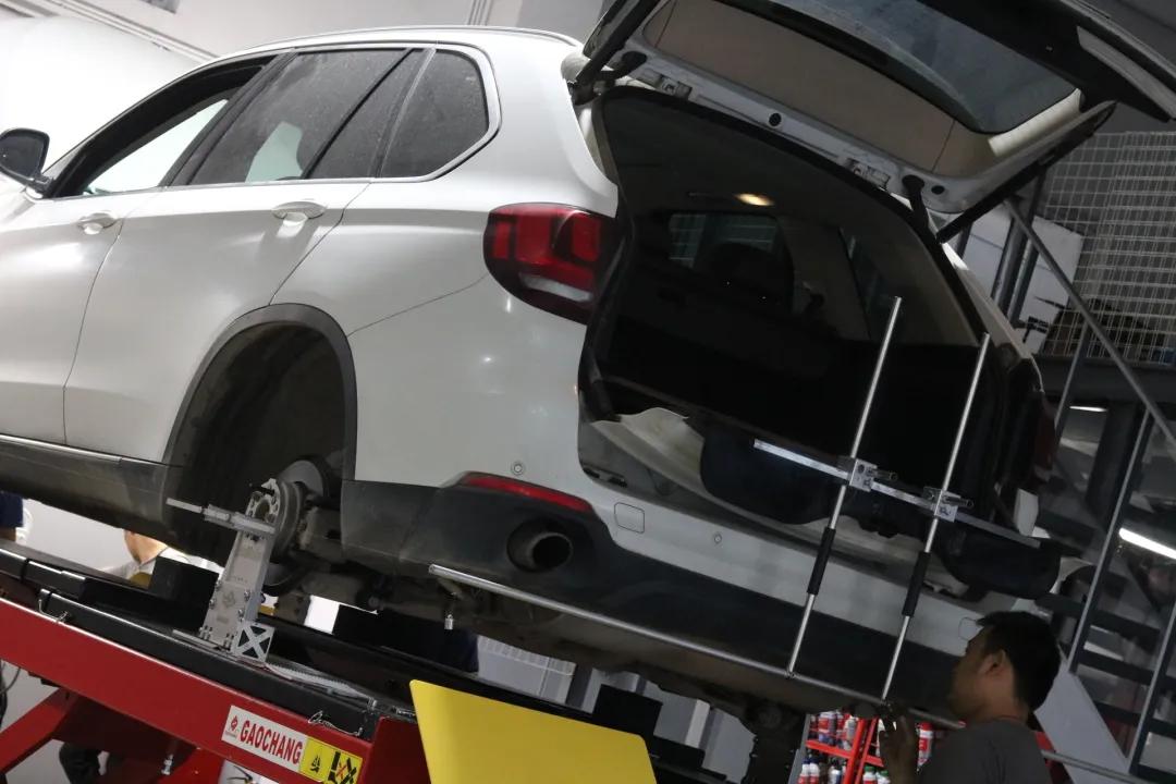 宝马x5翻新全过程,宝马x5老车翻新重庆渝北