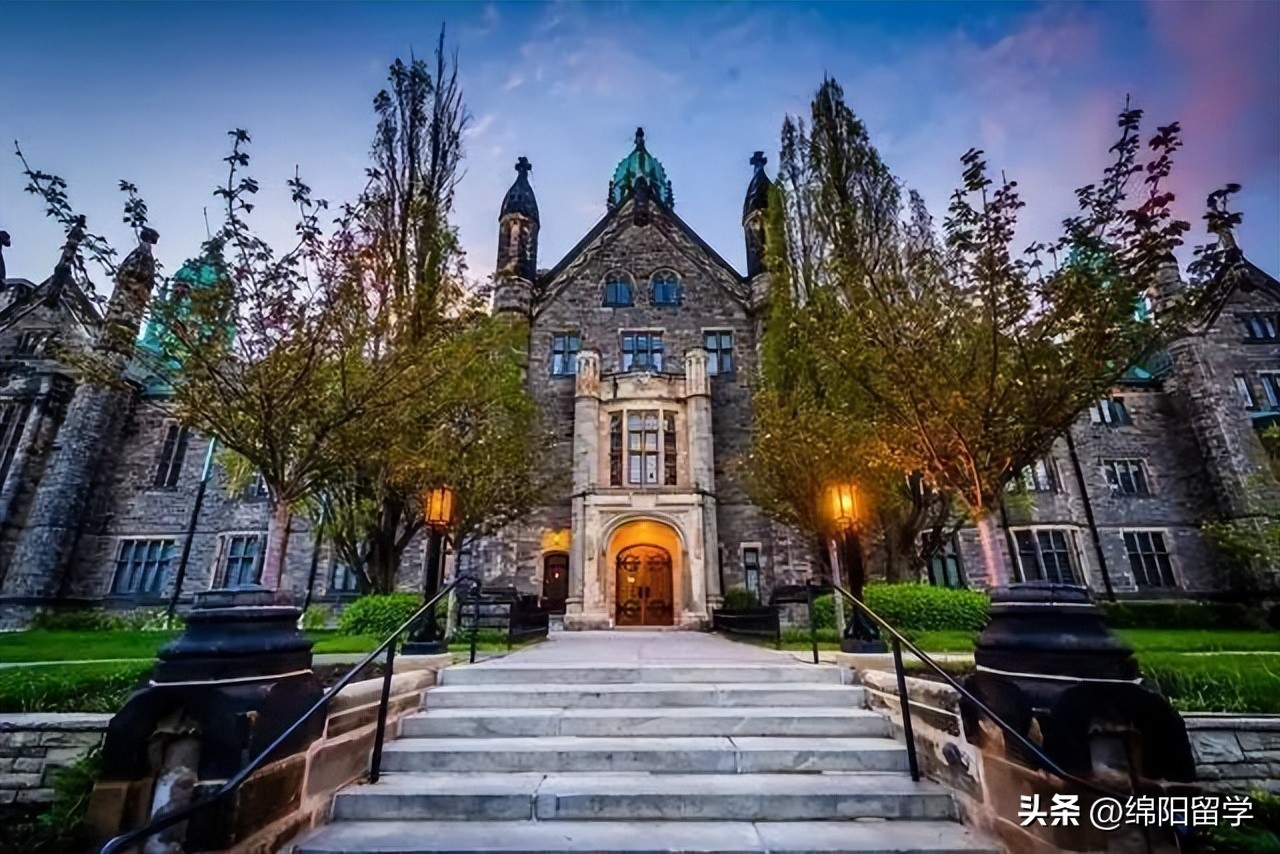 加拿大最适合留学的城市,加拿大温哥华和多伦多哪个城市好