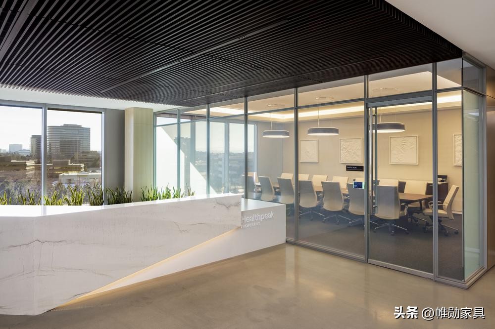 综合办公室设计案例,办公室设计显大