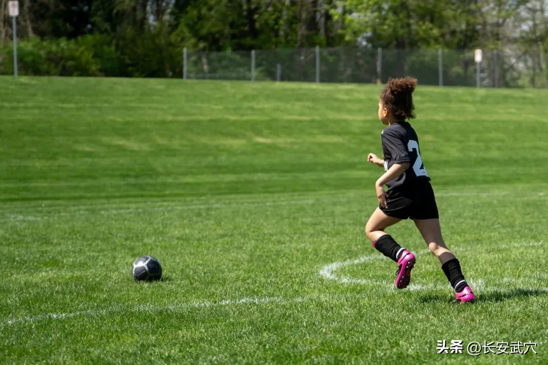 小孩怎么踢足球进世界杯,世界杯踢进一个球意味着什么