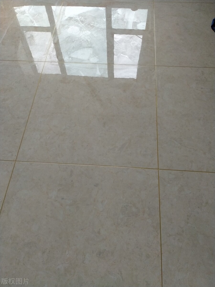 怎么区别美缝剂和环氧彩砂美缝,美缝是环氧彩砂好还是美缝剂好看