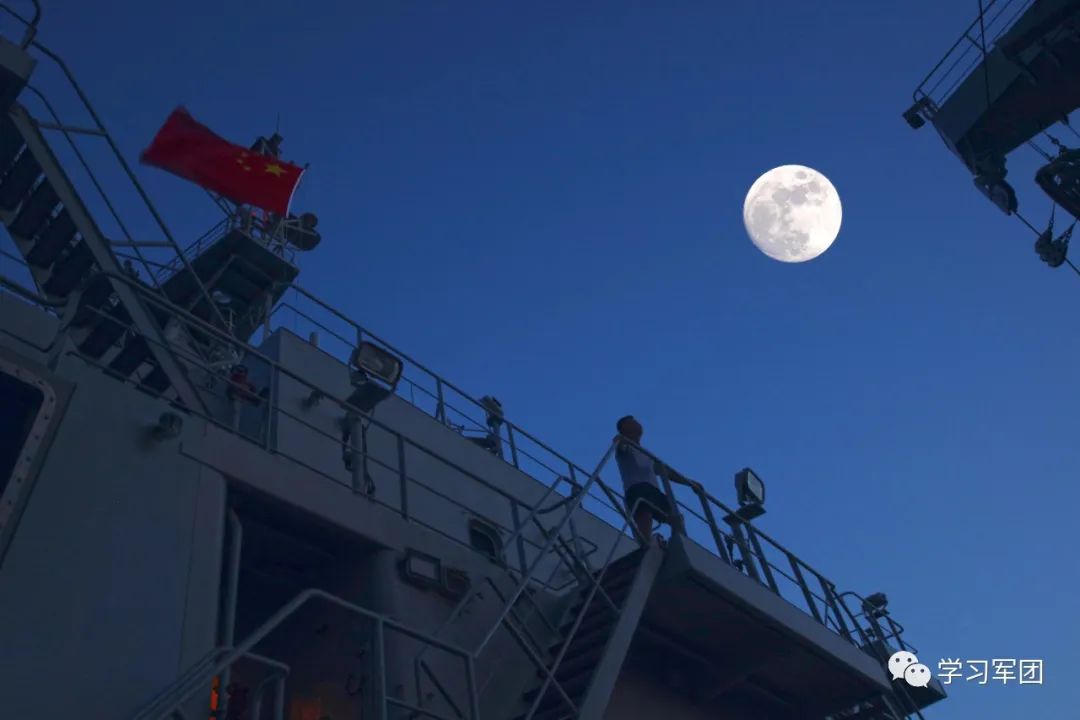 月下大片，专属定制