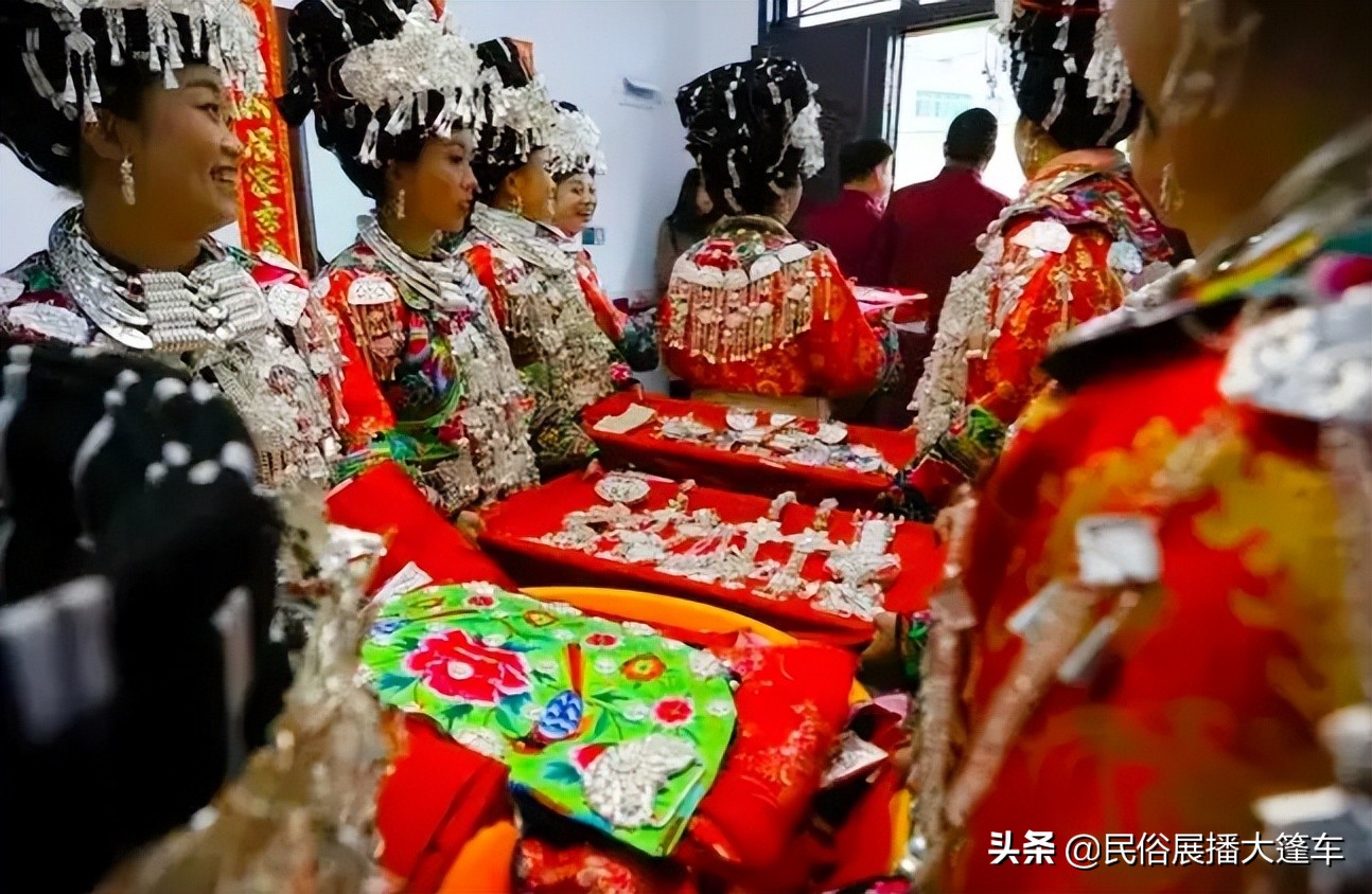 苗族“抢婚”特色习俗，今天还在吗？