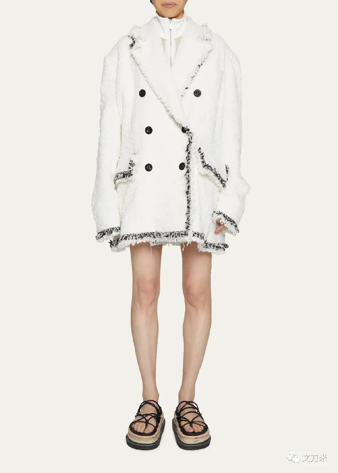 小香风全身黑,特别小香风