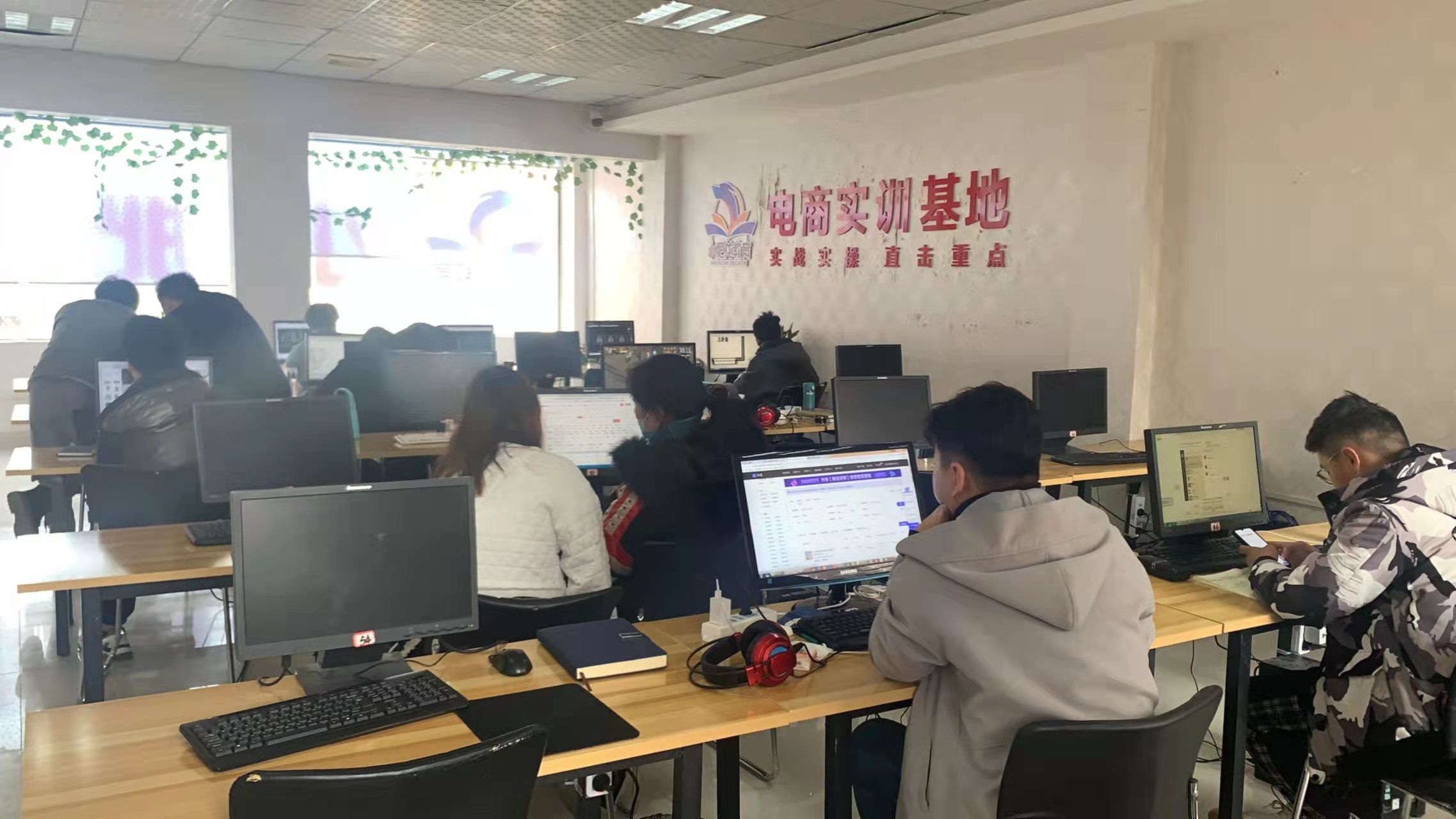 南阳小肥龙培训在哪里,南阳平面设计培训学校