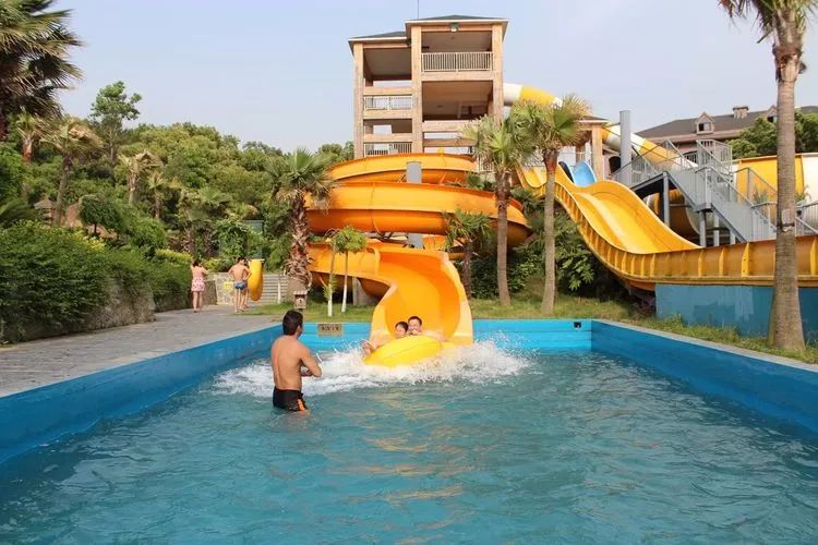 全球学子嘉游赣·诗说九江追浔季丨快速降温？不如去水上乐园清凉一“夏”