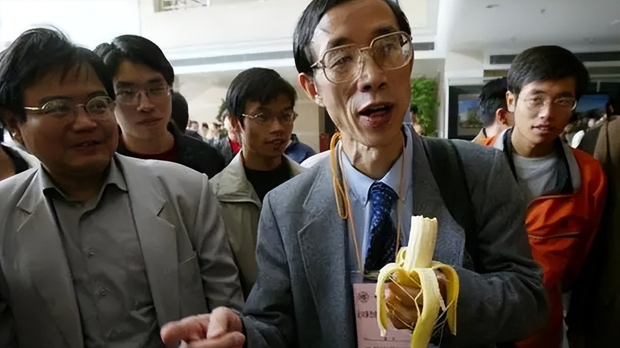 北大教授陈平一生简介,北大教授陈平有几个孩子