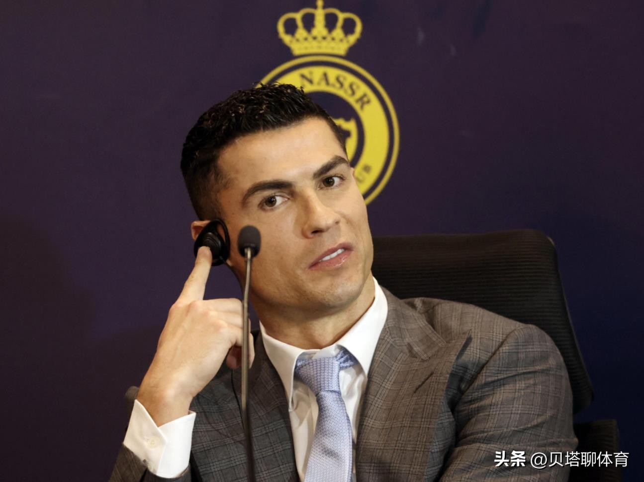 c罗愤怒怒吼,c罗愤怒现场球迷原声