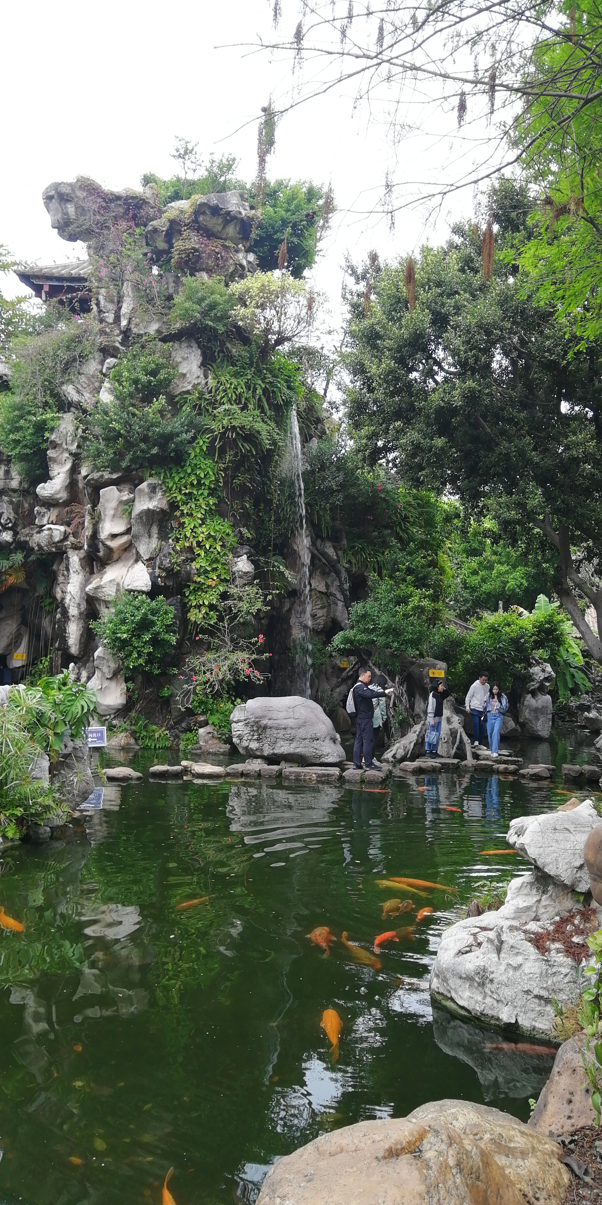 周末不知道去哪玩坐地铁,周末不知去哪里玩