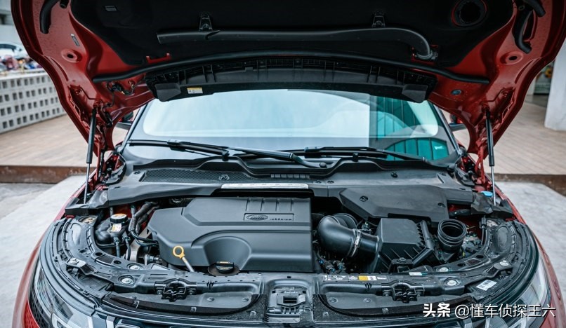 全系标配四驱，2.0T+9AT动力，百公里油耗7.3L，揽胜极光L如何？