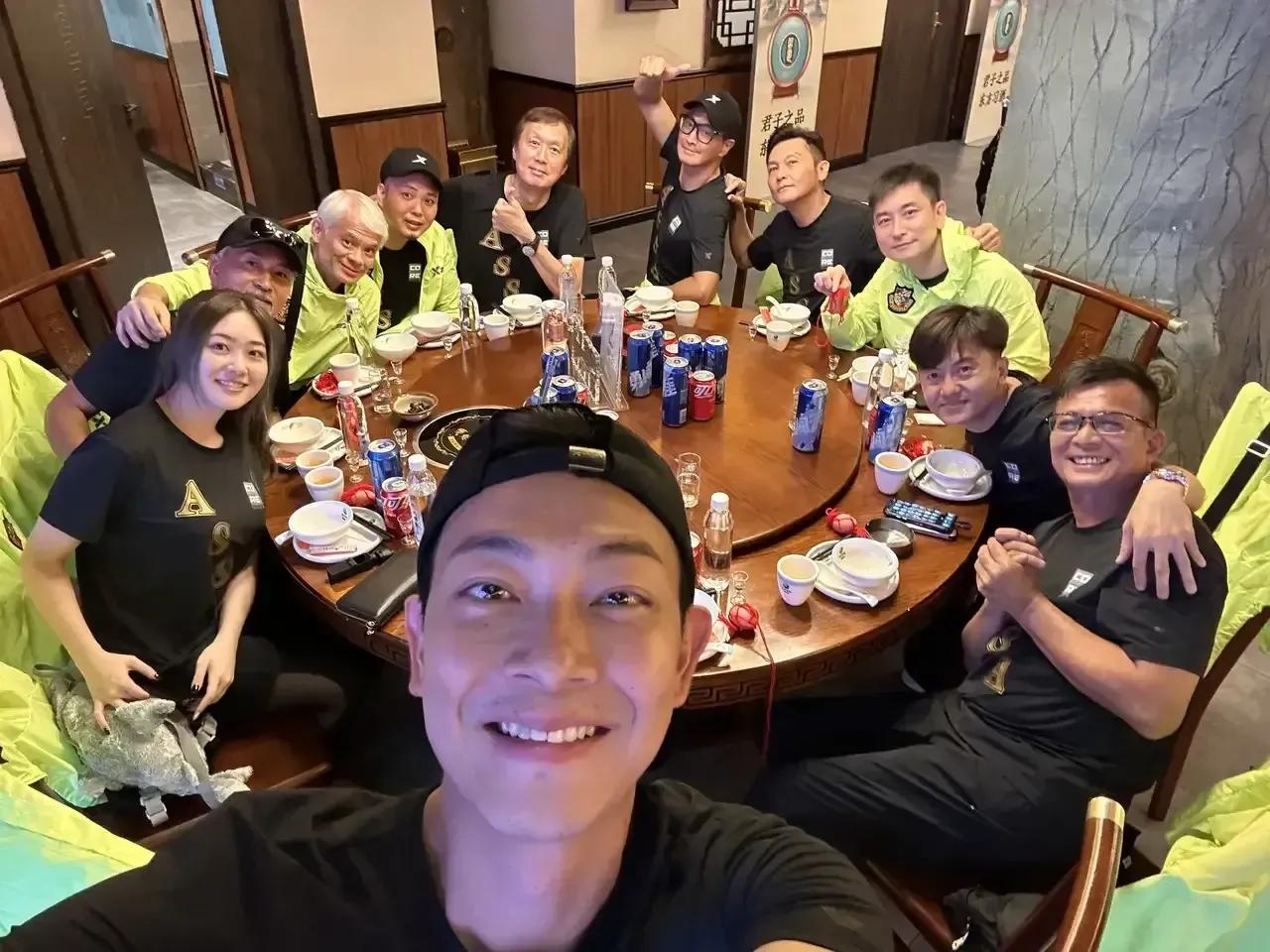 香港足球明星队伍球员厉害,香港明星足球队人气最旺哪一场