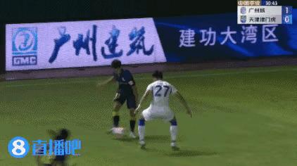 李玮峰接手广州城第一场就赢了，真正的一场赢球，居然有杂音