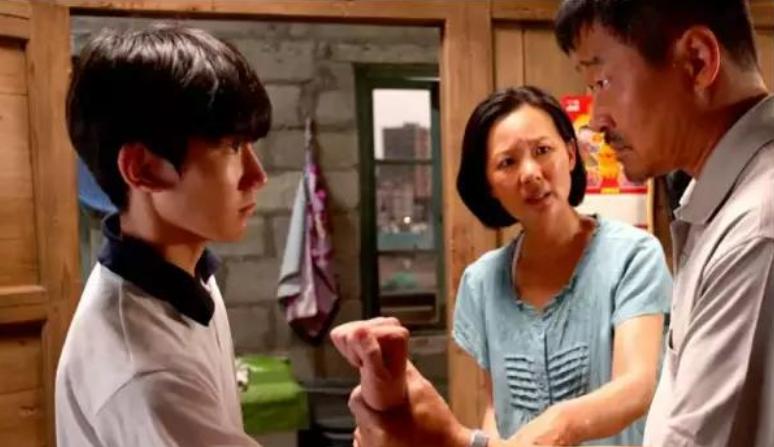 咏梅影后,影后咏梅