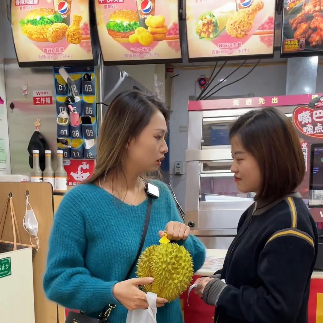 刁阿姨水果枇杷坪店本月12号试营业，报双姐的名字，水果...