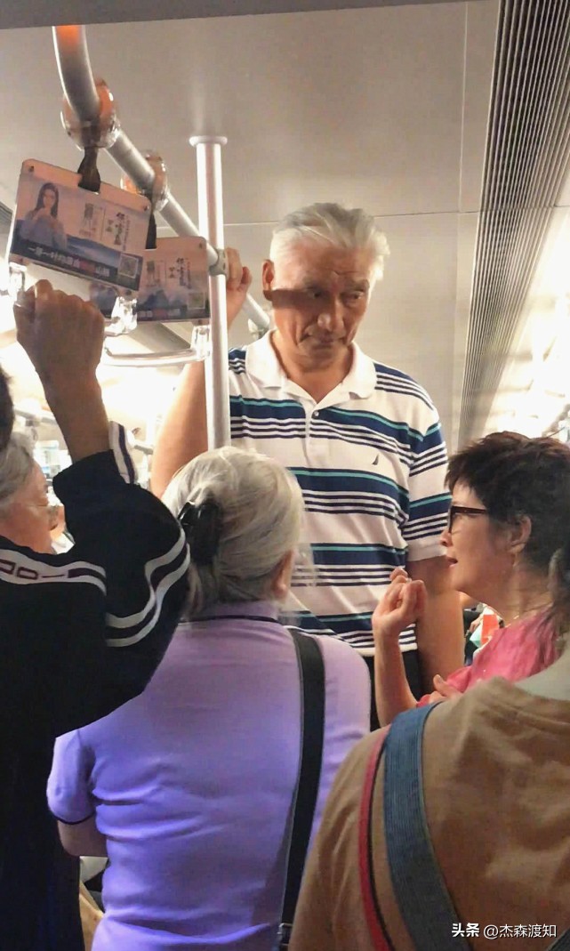 姚明女儿姚沁蕾11岁,姚明的女儿姚沁蕾10岁会打篮球么