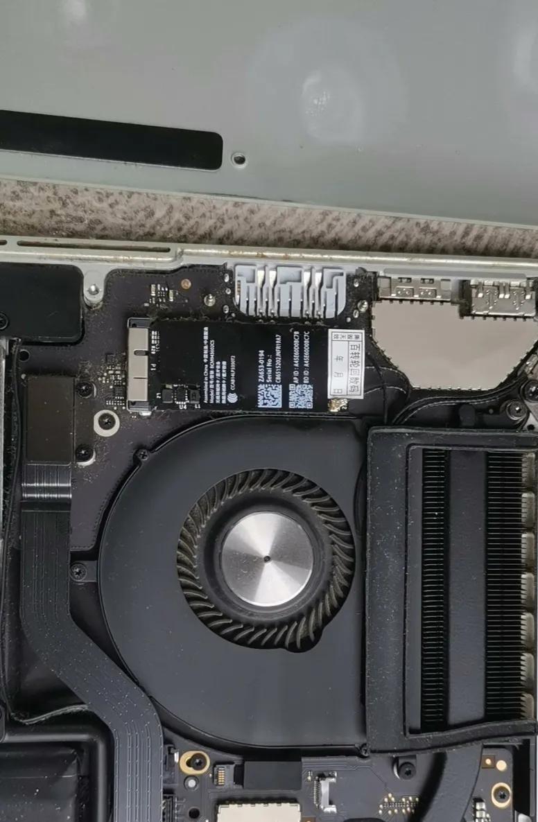 苹果笔记本电脑17款换电池多少钱,苹果笔记本电脑换电池大概多少钱