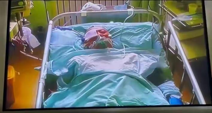 23年，73岁老兵被养老院护工打爆眼球，院方：我们是日本管理理念