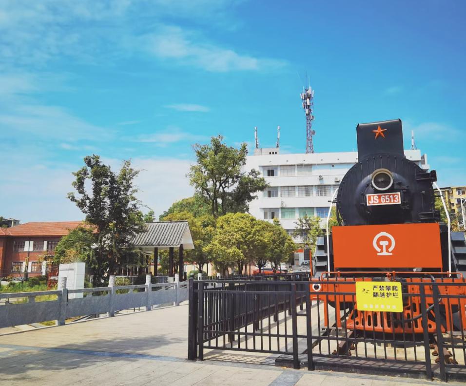 湖南美食小县城,湖南第二大最穷城市