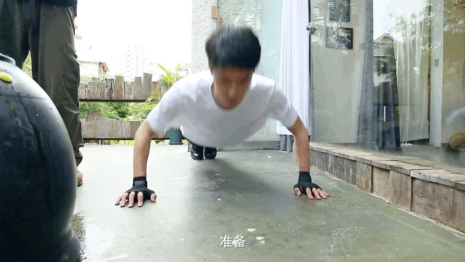 王一博脸型无颧骨,王一博的法令纹