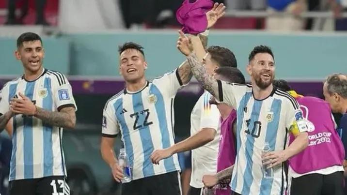 世界杯16强对战图美国对荷兰,荷兰世界杯决赛输给巴西