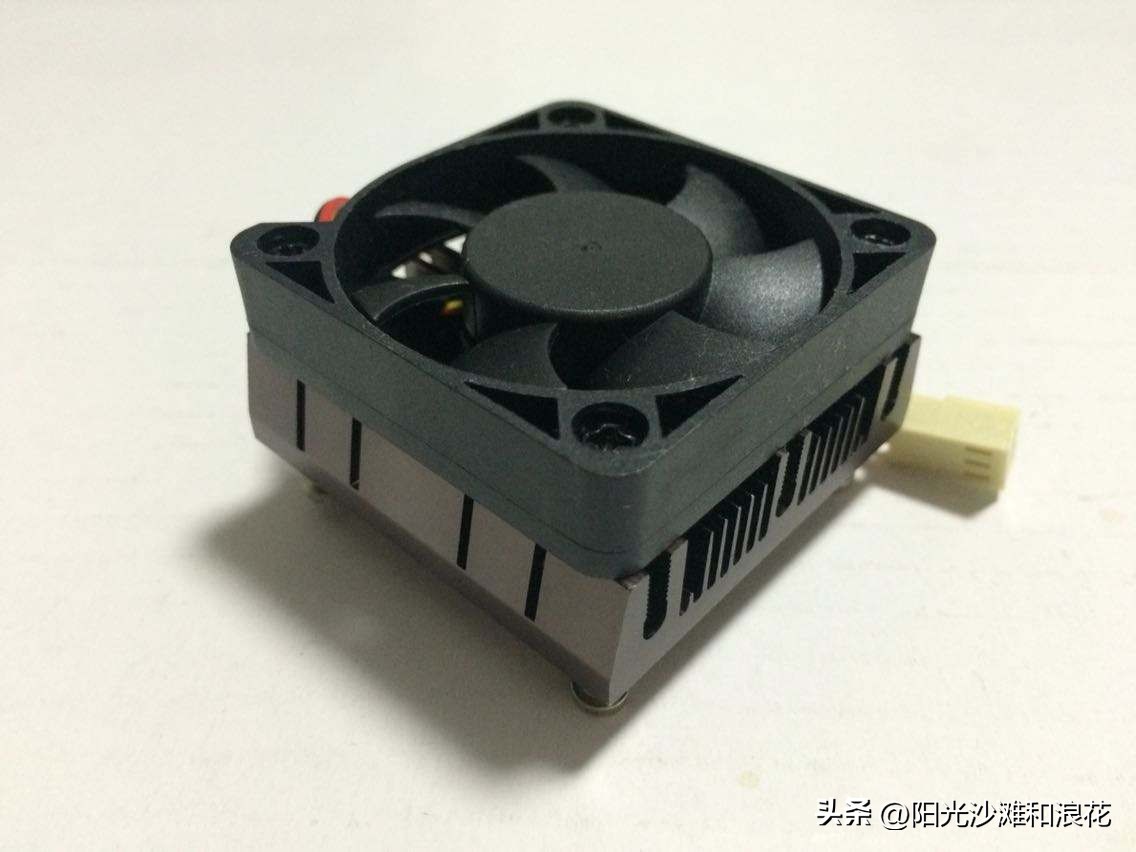 如何配置一台性价比高的台式电脑,台式电脑玩大型游戏要什么配置