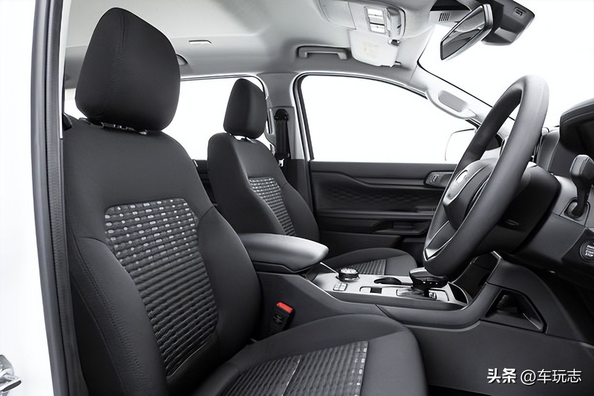 everest福特撼路者2023尺寸,福特全新撼路者海外试驾