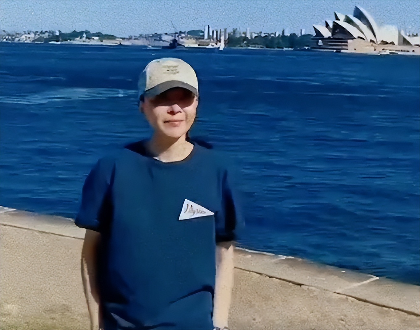 刘威葳年轻照,刘威葳走路视频