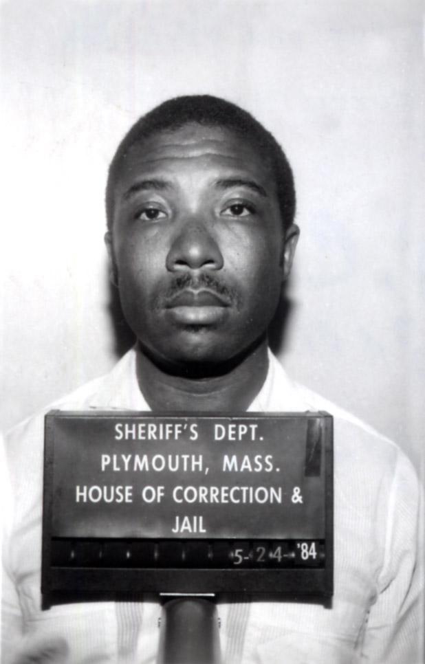 利比里亚前总统多伊怎么被处死的,被宫刑的利比里亚前总统多伊